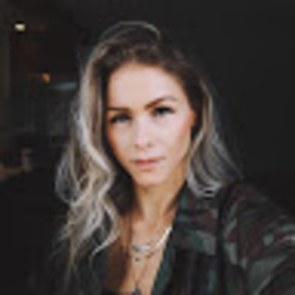 Meet your Posher, Elisha - Picture 1 of 1